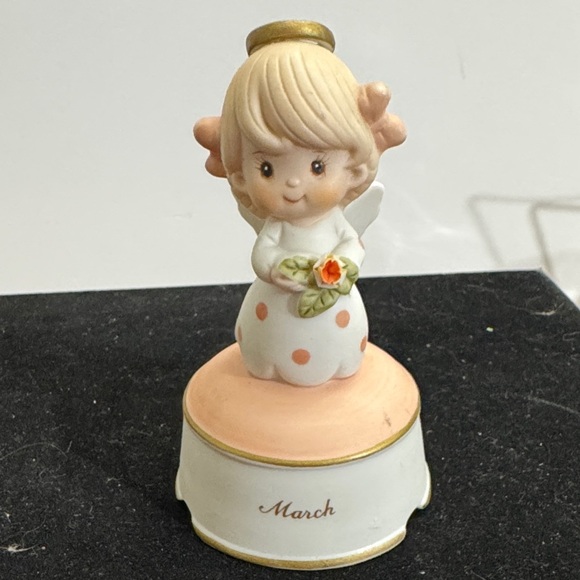 Vintage Lefton's Musical Treasures "Angel of the Month" figurine for March - Picture 1 of 8